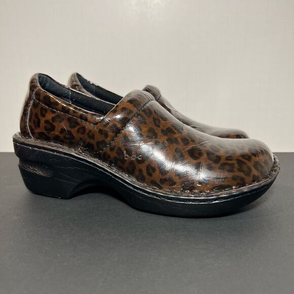 Womens B.O.C. Born Concept Brown Patent Leather Leopard Print Slip On Clogs / Si - Picture 1 of 8